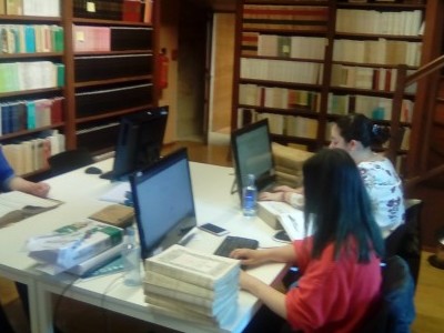 Na actualidade están realizando as súas prácticas de grado estudantes de historia e historia da arte na Biblioteca Provincial